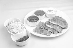 Do Pyaza Paratha
