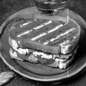 Paneer Tomato Grilled Sandwich