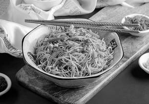 Veg Chilli Garlic Noodles