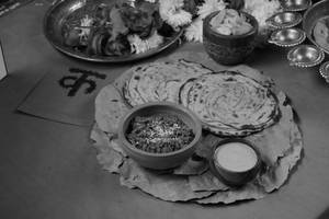 Keema Mutton Sang with 2 Laccha Paratha