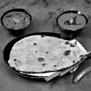 Reshmi Paratha  Veg Curry