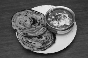 Paneer Butter Masala With 2 Lachha Paratha