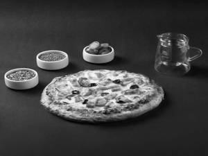 Spicy Paneer Napoli Pizza