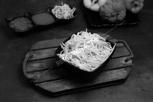 Veg Hakka Noodles