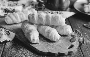 Mango cream roll