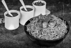 Schezwan Chicken Noodles