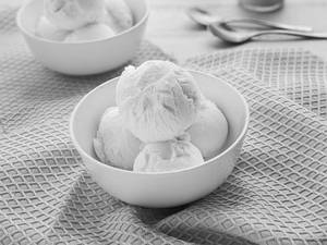 Vanilla Ice Cream (Scoop) [Regular Scoop (80 gms)]
