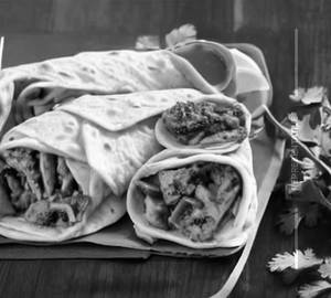 Chapati Chicken Roll