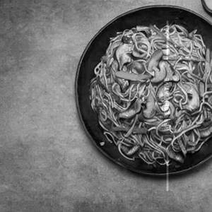 Mushroom Hakka Noodles