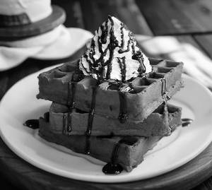 Red Velvet Mini Waffle