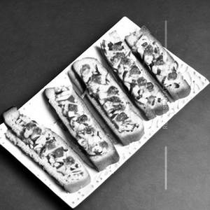 Paneer Schezwan cheese Toast