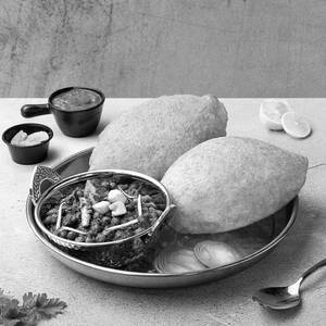 Plain Chole Bhature