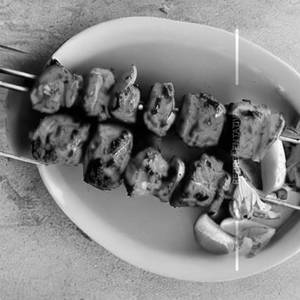 S Leone Juicy Tikka