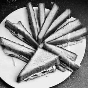 Khakhra Cheese Sandwich