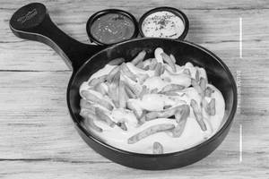 Famous Cheese Dip Fries
