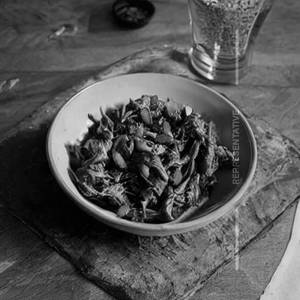 Shredded Chicken in Black Pepper Sauce