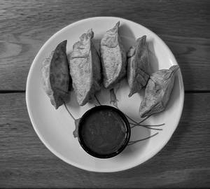 Fried momo [5 pcs]