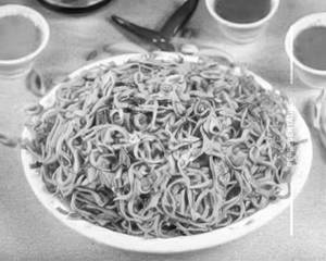 Egg Singapuri Hakka Noodles