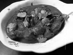 Chicken varutharacha curry
