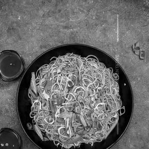 Egg Burnt Garlic Hakka Noodles