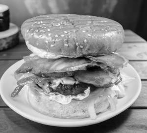 Smoked Pork Bacon Cheeseburger