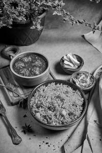 Schezwan Rice + Manchurian Gravy
