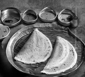 Rava Onion Paneer Dosa