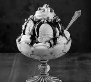 Vanilla Nut Sundae