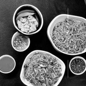 Hakka Noodles &chilli Potato