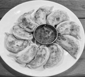 Kothey Momos