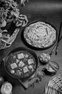 Hakka Noodle + Paneer Chilli Gravy