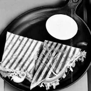 Paneer Tikka Porotta Sandwich