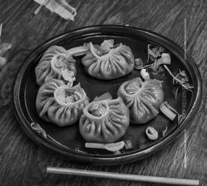 Chicken pan fried momo