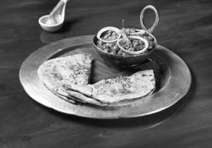 Mangal Pandey Ki Pasand With Stuffed Kulcha