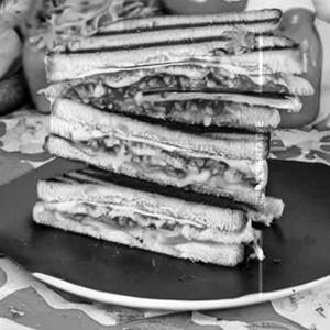 Grilled Vegetable Cheese Sandwich
