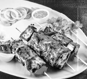 Tandoori paneer tikka