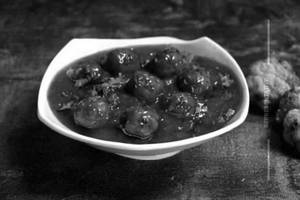 Veg Ball Manchurian Semi Gravy