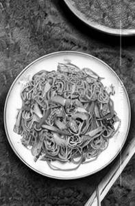 Mixed chilli garlic noodle