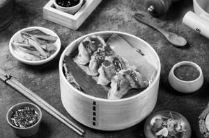 BLACK BEAN GYOZA (4 pcs)