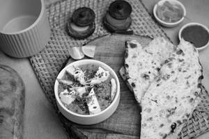 Paneer Butter Masala [ 300 Ml ]+ Butter Naan