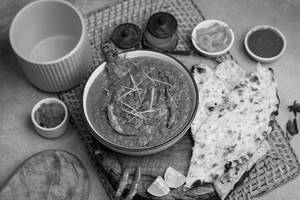Chicken Masala Gravy [Half ] + Butter Naan