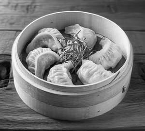 Chicken Steamed Momos [10 Pcs]