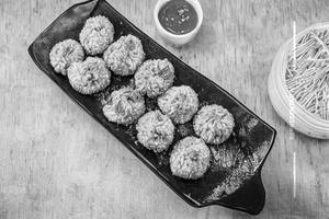 Paneer Kur Kure Momos