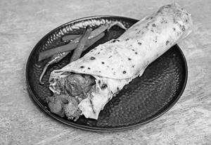 Chicken Peri Peri Roll 2 Pcs