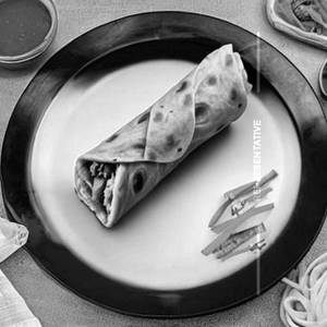 Veg Schezwan Chow Roll