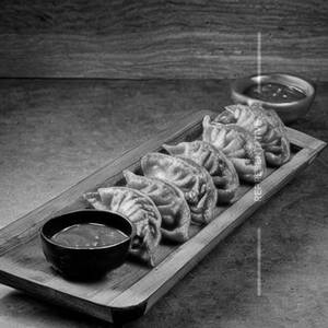 Veg Fried Momos (5 Pcs)                                                    