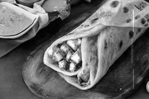 Pepper Paneer Roll