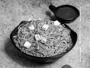 Schezwan Paneer Noodles