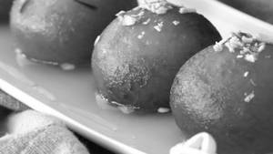 Gulab Jamun (3 Pcs)