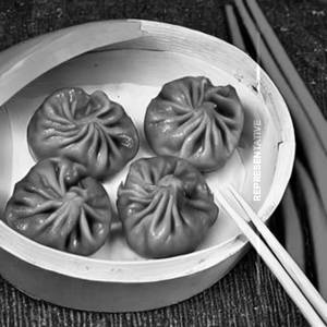 Mushroom chilli garlic momos